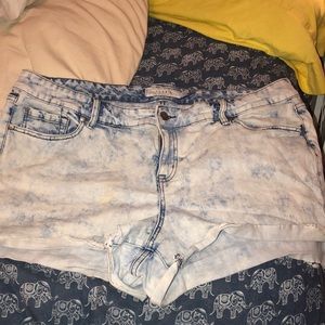 Women’s shorts plus size